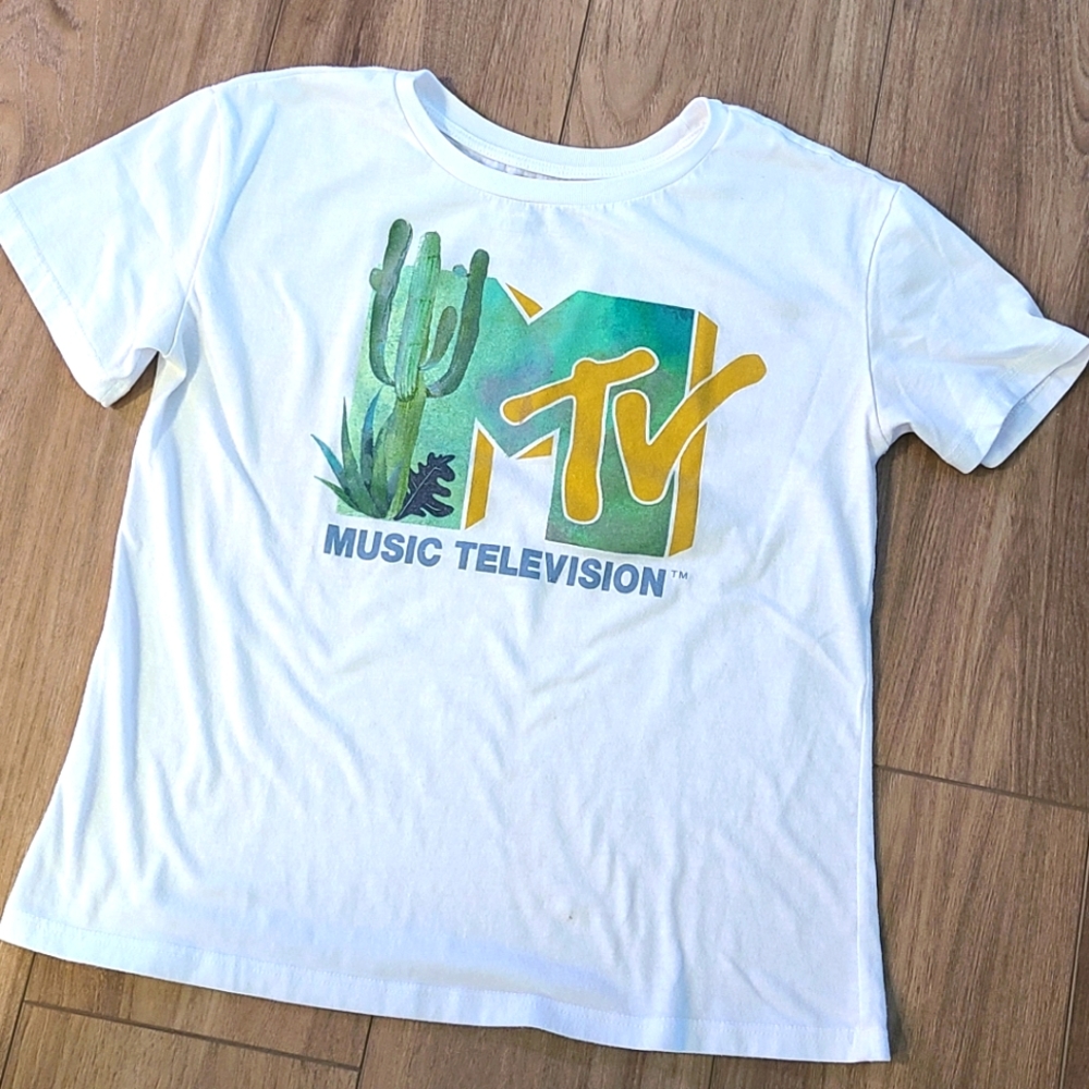 LAST CHANCE - MTV cactus graphic tee - women's